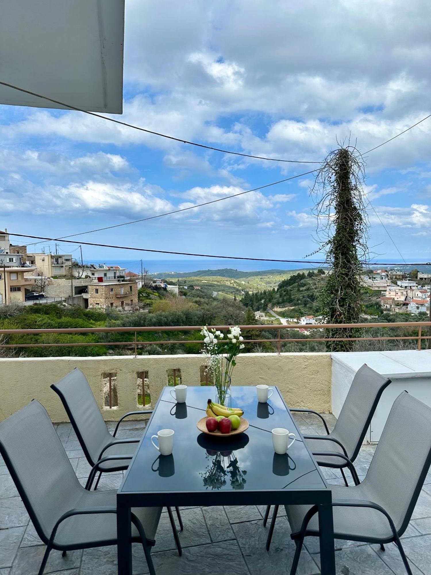 Romanza Kournas Exterior photo